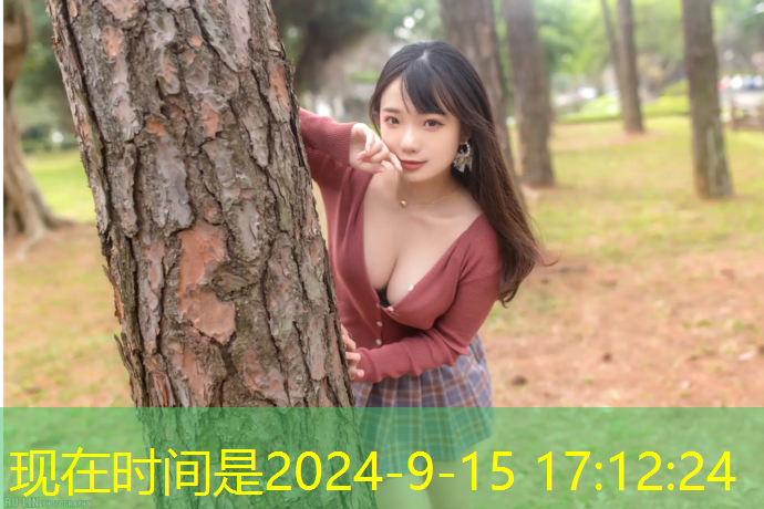 练哑铃和做俯卧撑